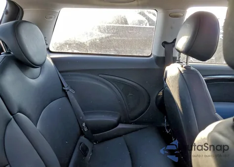 2009 Mini Cooper S from USA, damaged, VIN WMWMF735X9TW81504